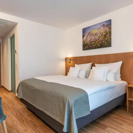 Hotel Elysee 3*