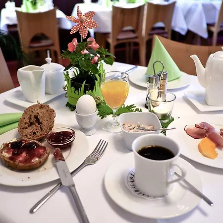 Elysee Hotel