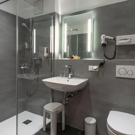 Elysee 3*