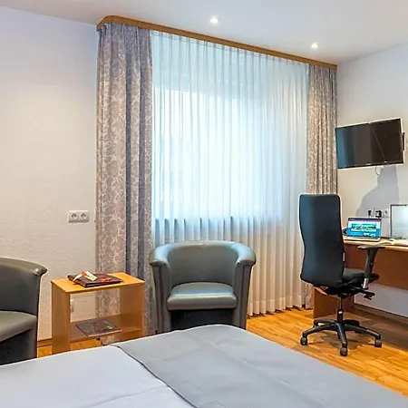 Elysee Hotel