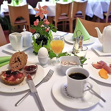 Elysee Hotel 3*