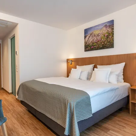Elysee Hotel